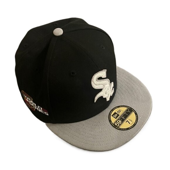New Era Other - New Era Chicago White Sox 2005 World Series Black and Gray Baseball Cap